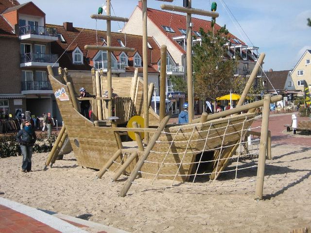 Kinderspielplatz an der Promenade